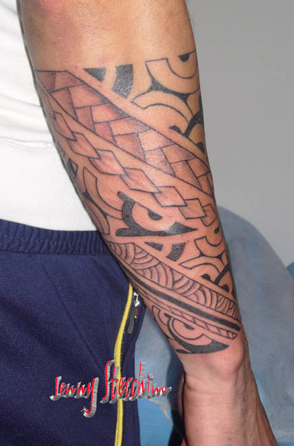 Jenny_Stecchino_Maori_braccio_intreccio_2