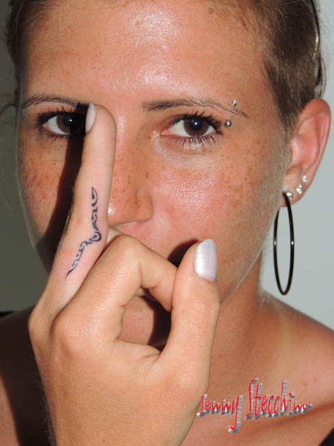 Jenny_Stecchino_Maori_dito