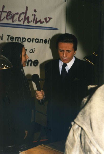 Jenny_Stecchino_e_Valentino_Striscia_la_Notizia