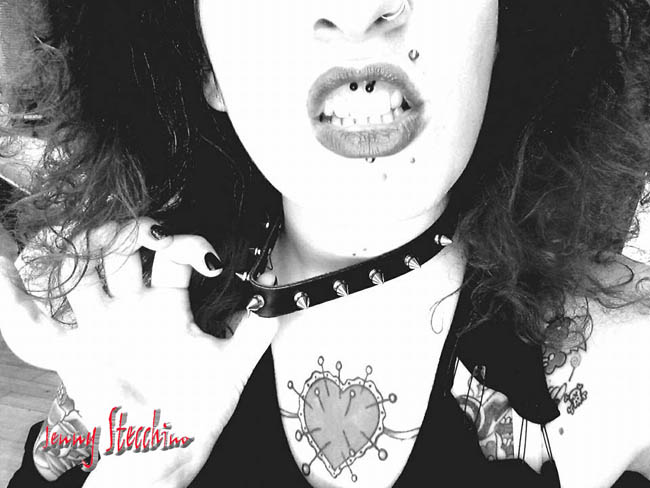 Jenny_Stecchino_piercing_rosa