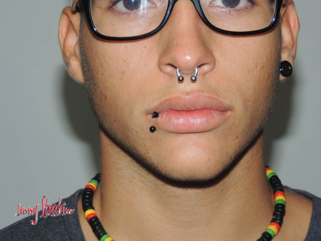 Jenny_Stecchino_piercing_septum